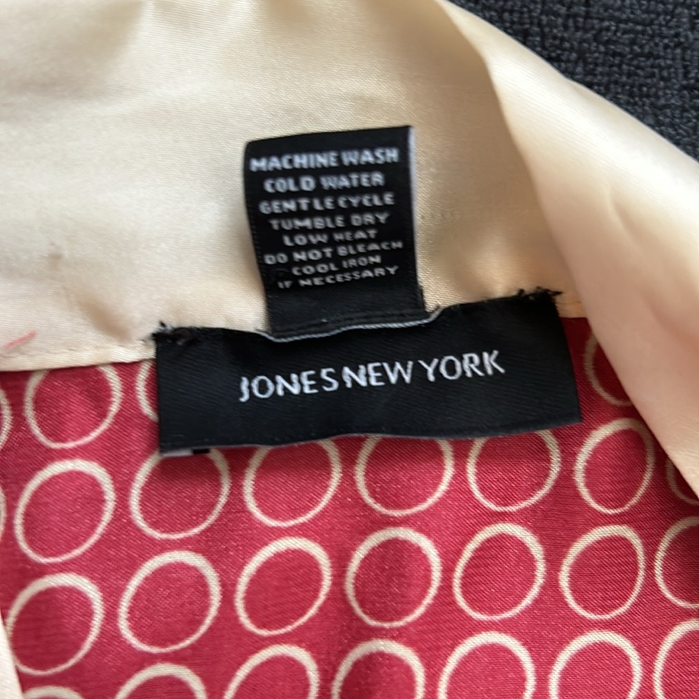 Red/Tan Satin L/XL Robe - Picture 2 of 3